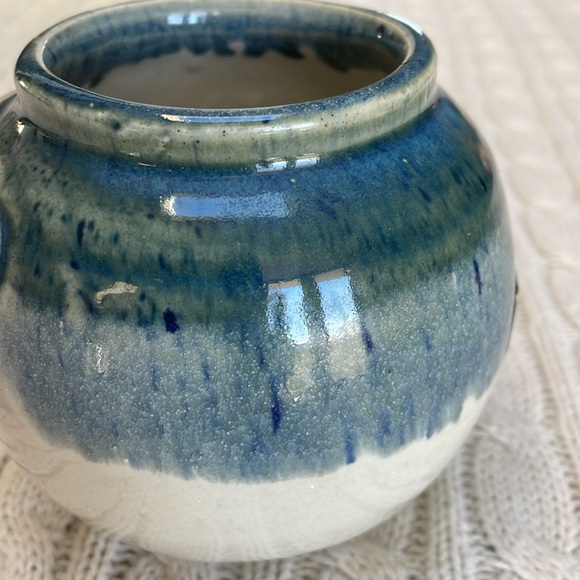 Bingo Money by Tumbleweed Pottery Handcrafted Blue & light tan glaze cork top - Picture 5 of 11
